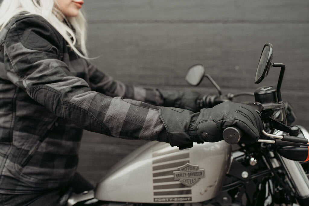 Winter Motorcycle Gear Fit: How to Size Jackets, Pants and Gloves Over Layers