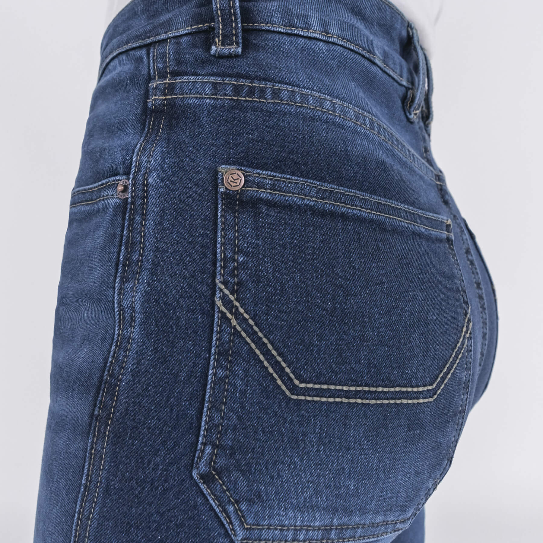 Colton Skinny-Fit Women&#39;s Jeans