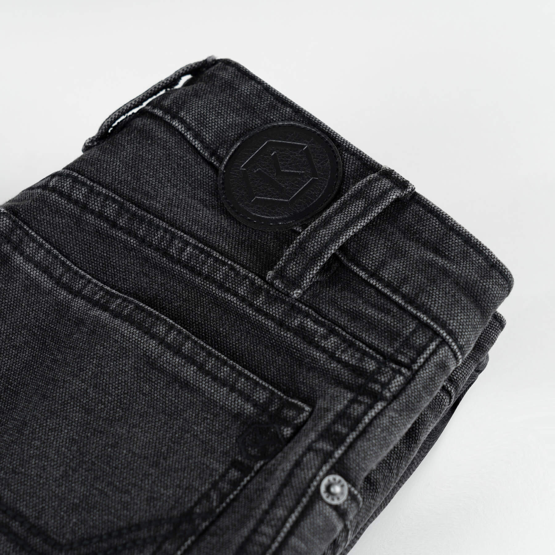 Colton Skinny-Fit Women&#39;s Jeans