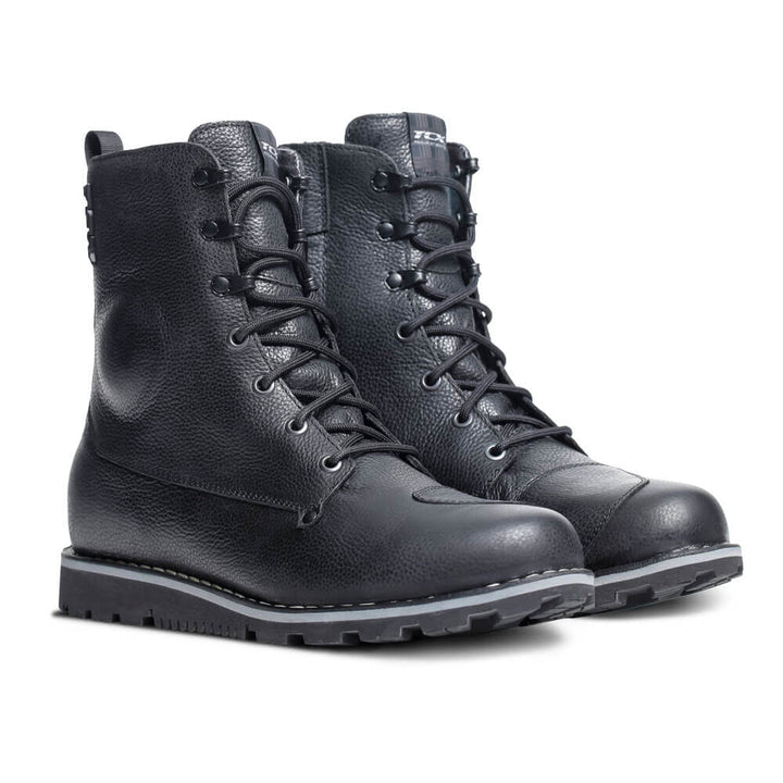 Tall touring motorcycle boots