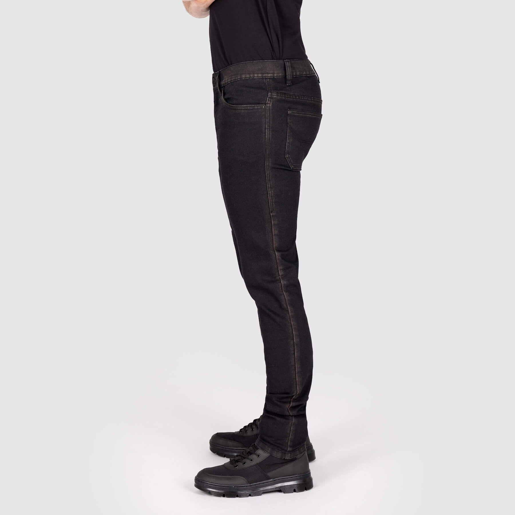 Colton Slim-Tapered Men&#39;s Jeans
