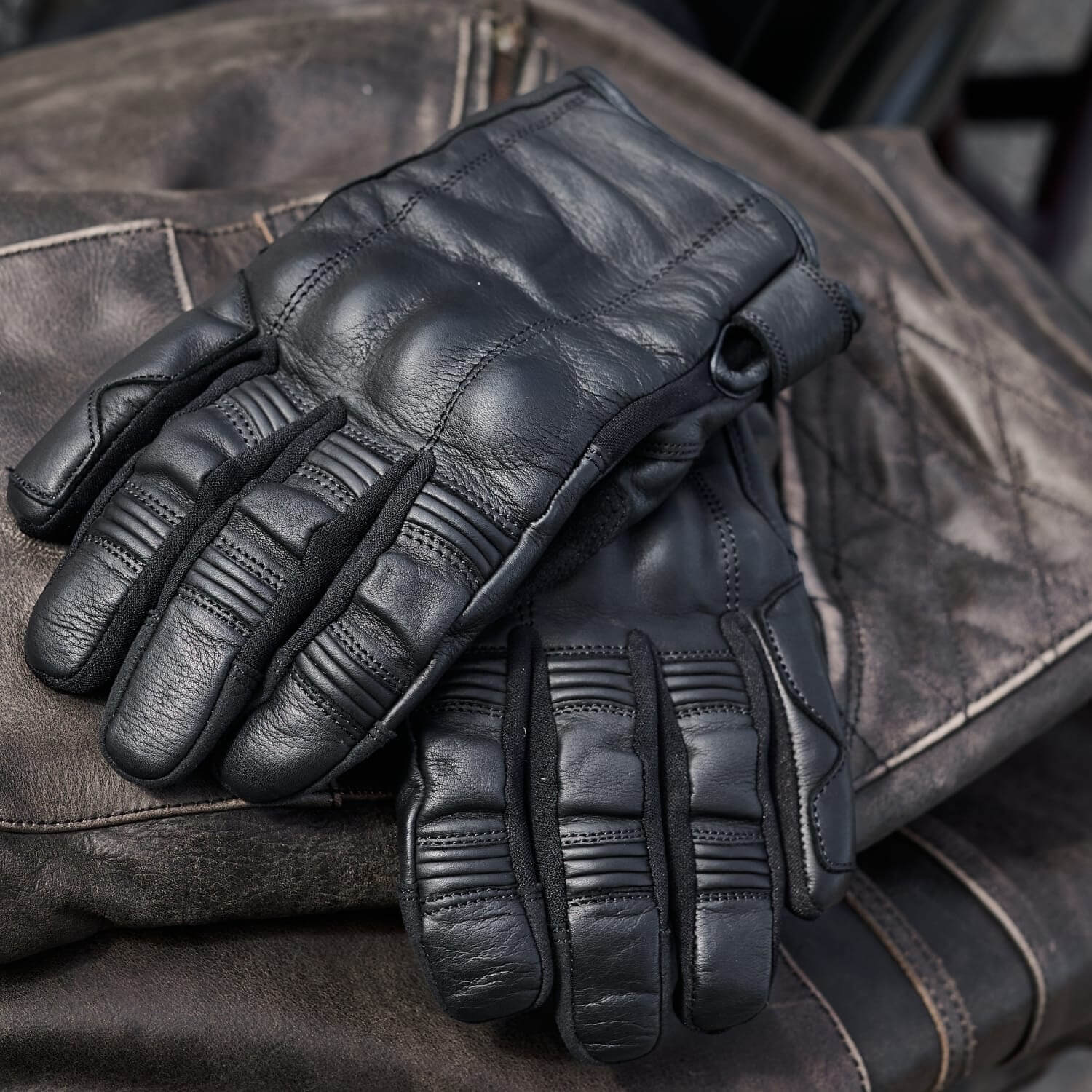 'Shorties' 2.0 Short Black Leather Waterproof Motorbike Gloves