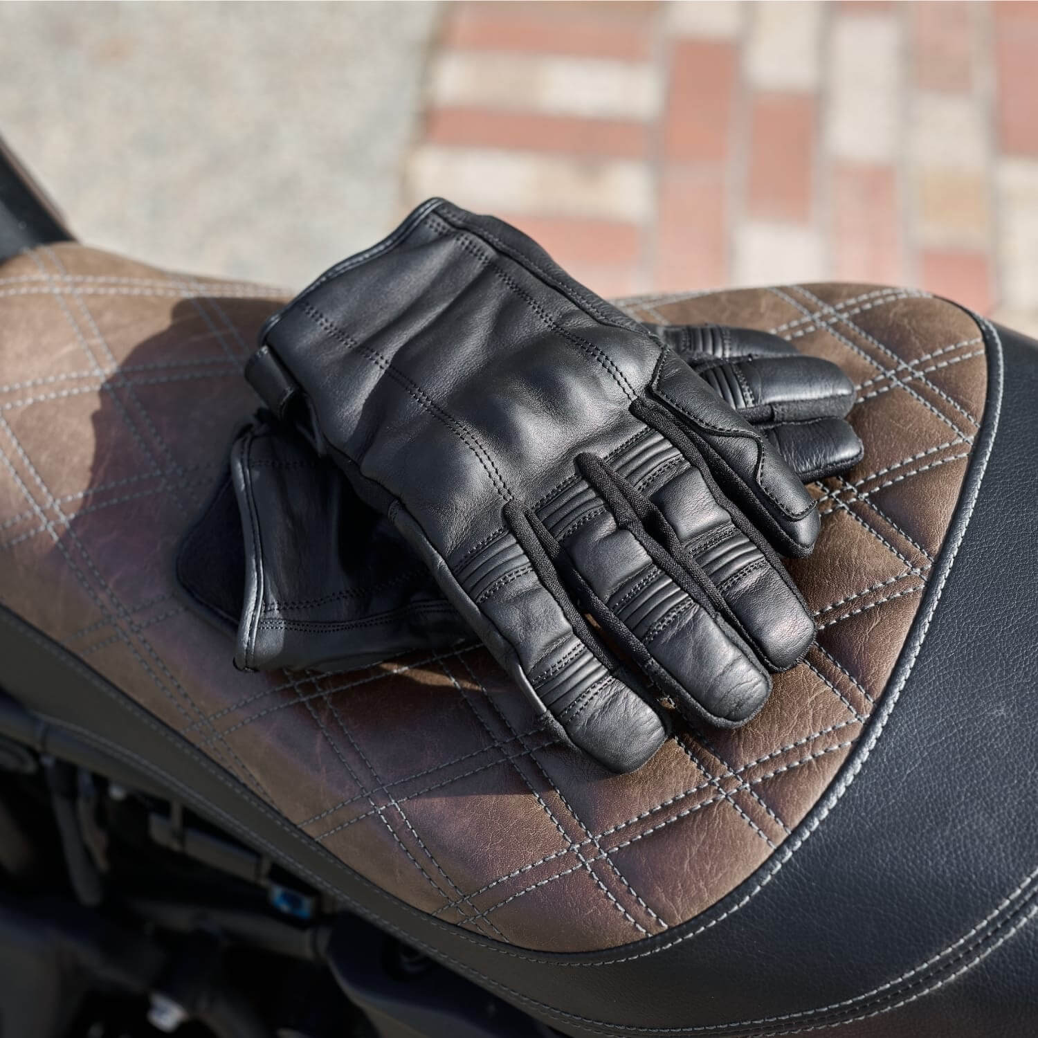 'Shorties' 2.0 Short Black Leather Waterproof Motorbike Gloves